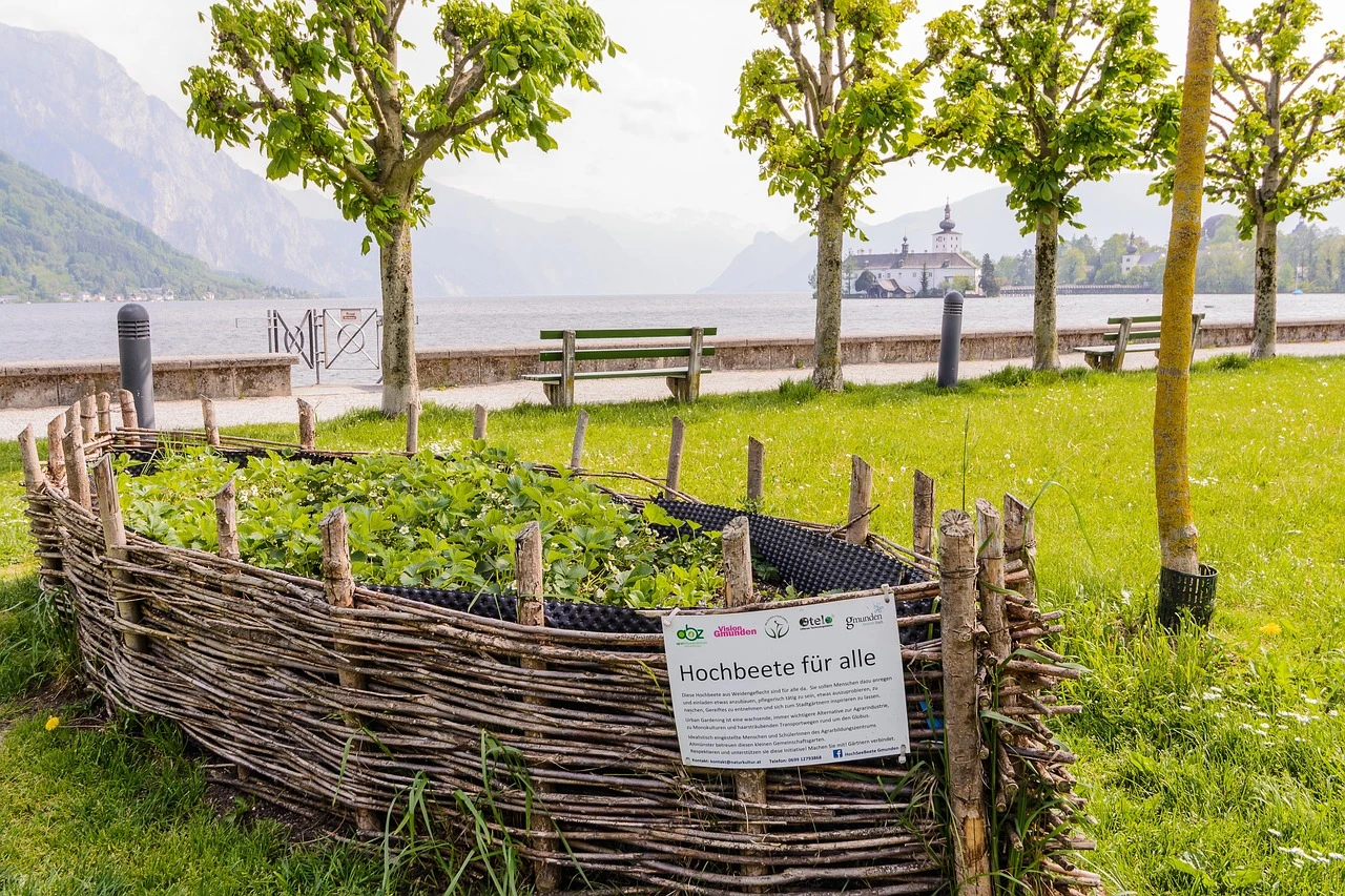 Wie baue ich einen kompostierbaren Hochbeetrahmen?