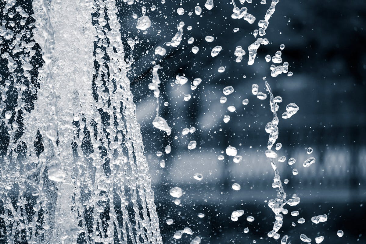 Wie installiere ich eine Regenwassersammelanlage im Garten